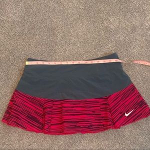 Nike Pleated Pink Golf / Tennis Skort - medium
